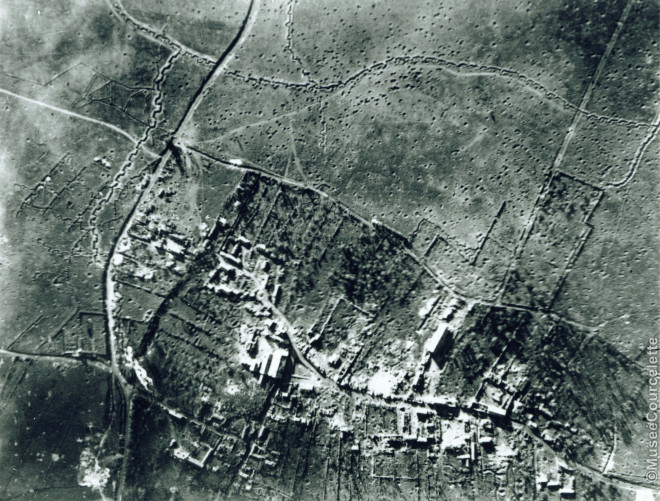 Courcelette - aerial photo 1916 (Paul Reed)